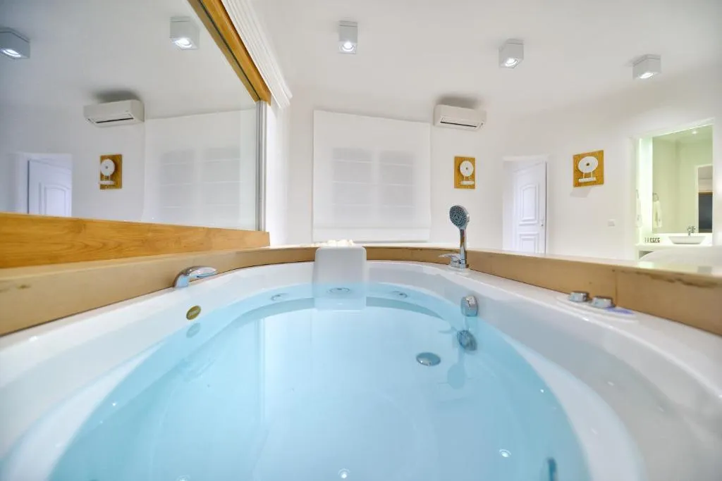 VILLA FIVE BEDROOMS WITH PRIVATE POOL Room, Saint John Hotel Villas & Spa, Mykonos