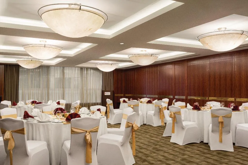 Conferences, Crowne Plaza Jumeirah, Dubai
