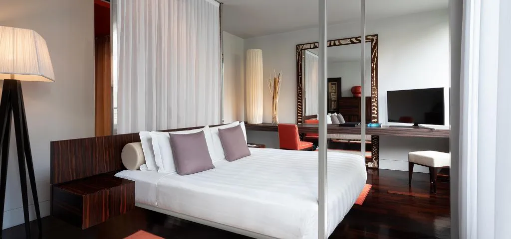 TRIPLE DELUXE Room, Sina The Gray, Milan