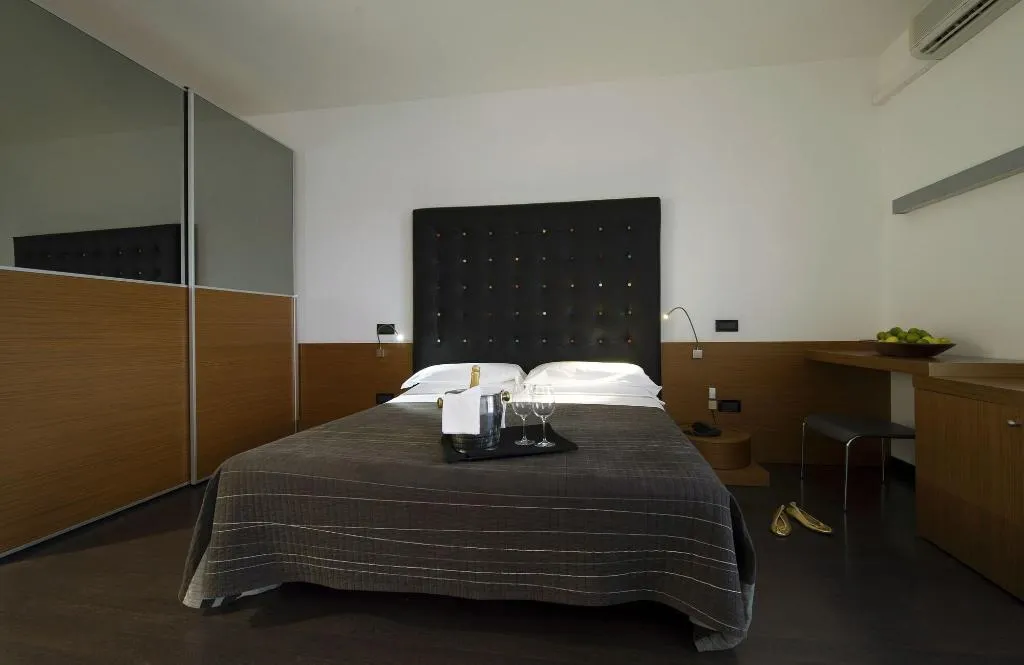 Room, Hotel Vienna, Venice