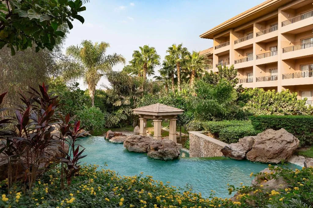 Pool, Dusit Thani LakeView Cairo, Cairo