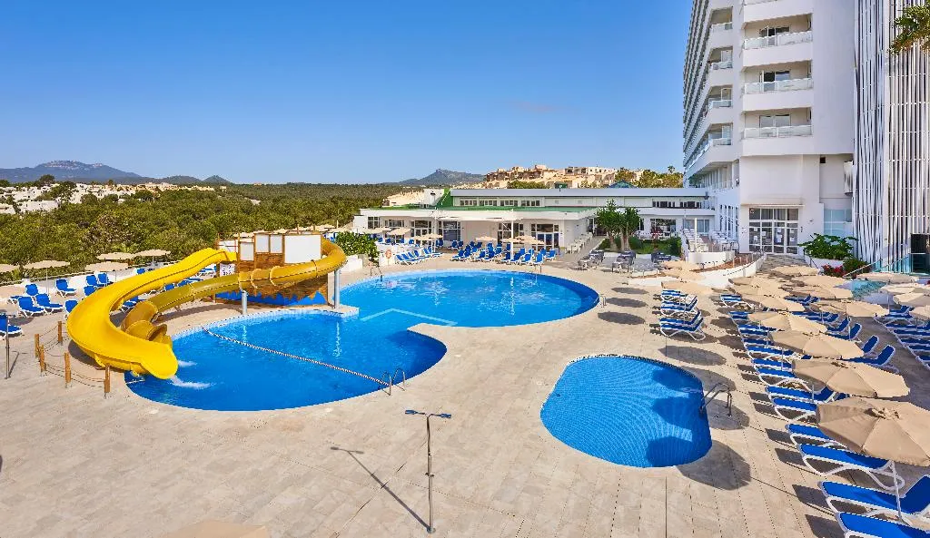 Pool, Globales Samoa, Majorca