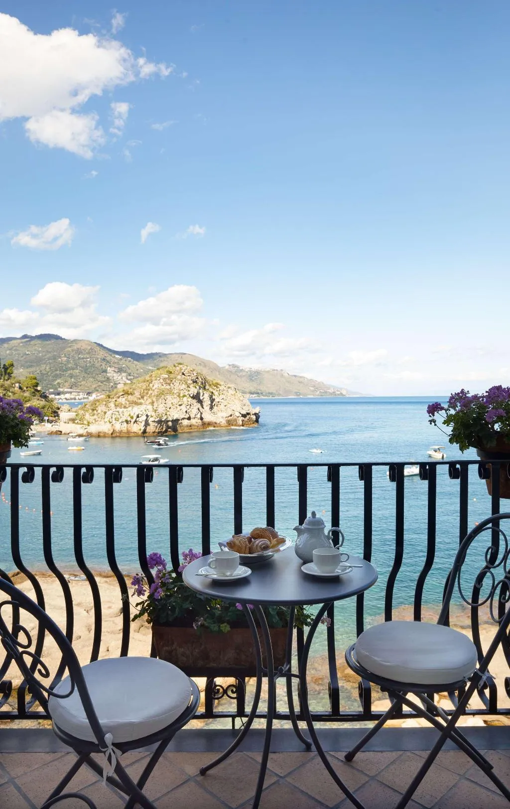 DOUBLE WITH BALCONY Room, Villa Sant'Andrea, A Belmond Hotel, Taormina Mare, Catania