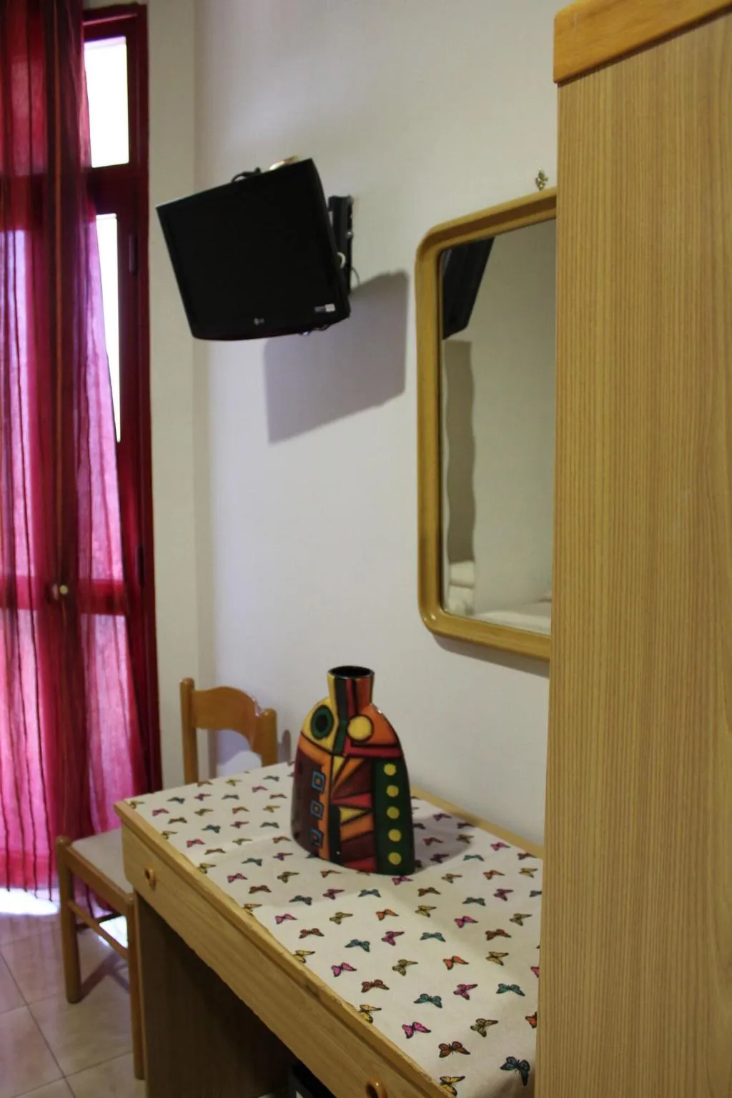 Room, Hotel Santuario Pompei, Naples