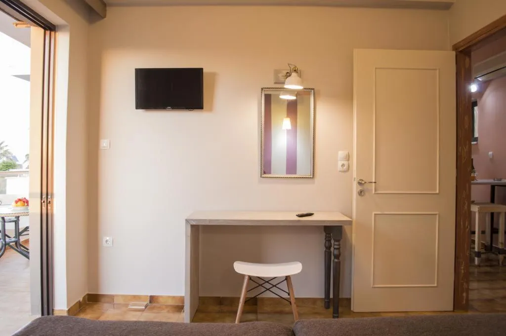 APARTMENT ONE BEDROOM Room, Nireas Hotel, Crete