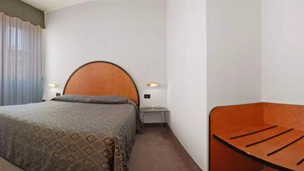 TWIN STANDARD Room, Hotel Delle Nazioni, Milan