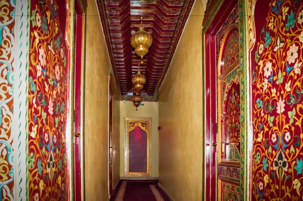 Lobby, Royal Victoria, Tunisia