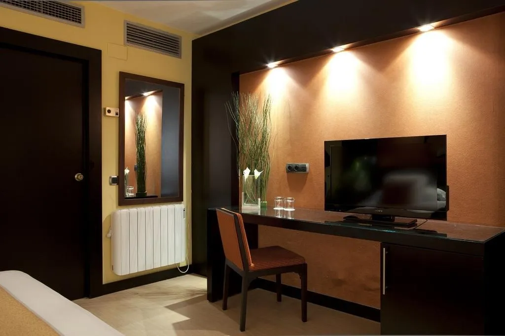 TRIPLE STANDARD Room, Intelier Rosa, Valencia