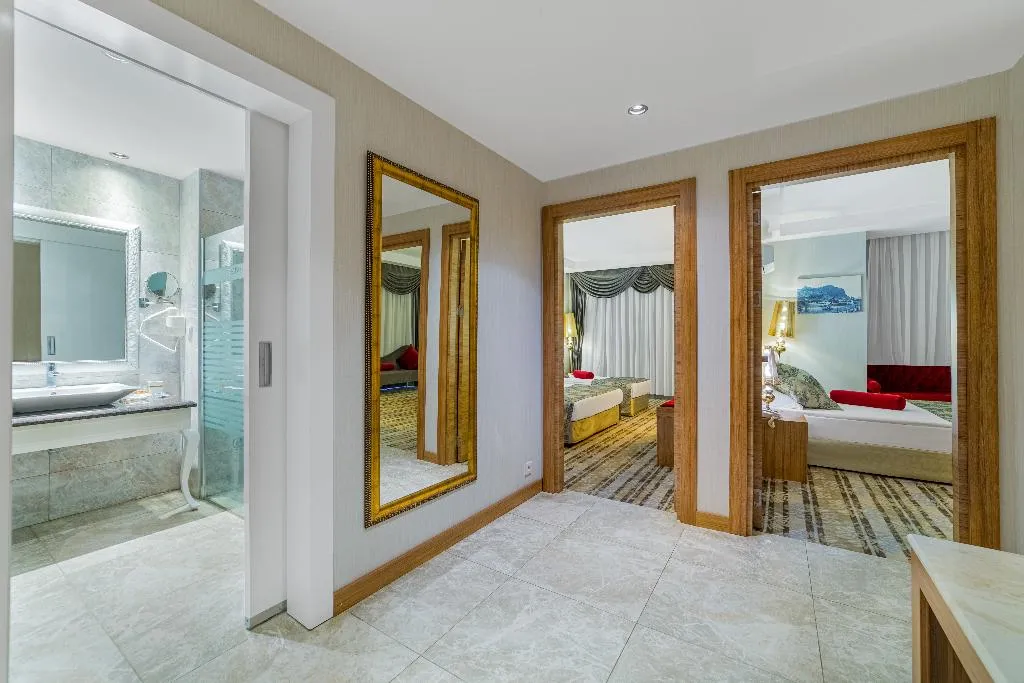 FAMILY ROOM TWO BEDROOMS Room, Justiniano Deluxe Resort Hotel, Antalya