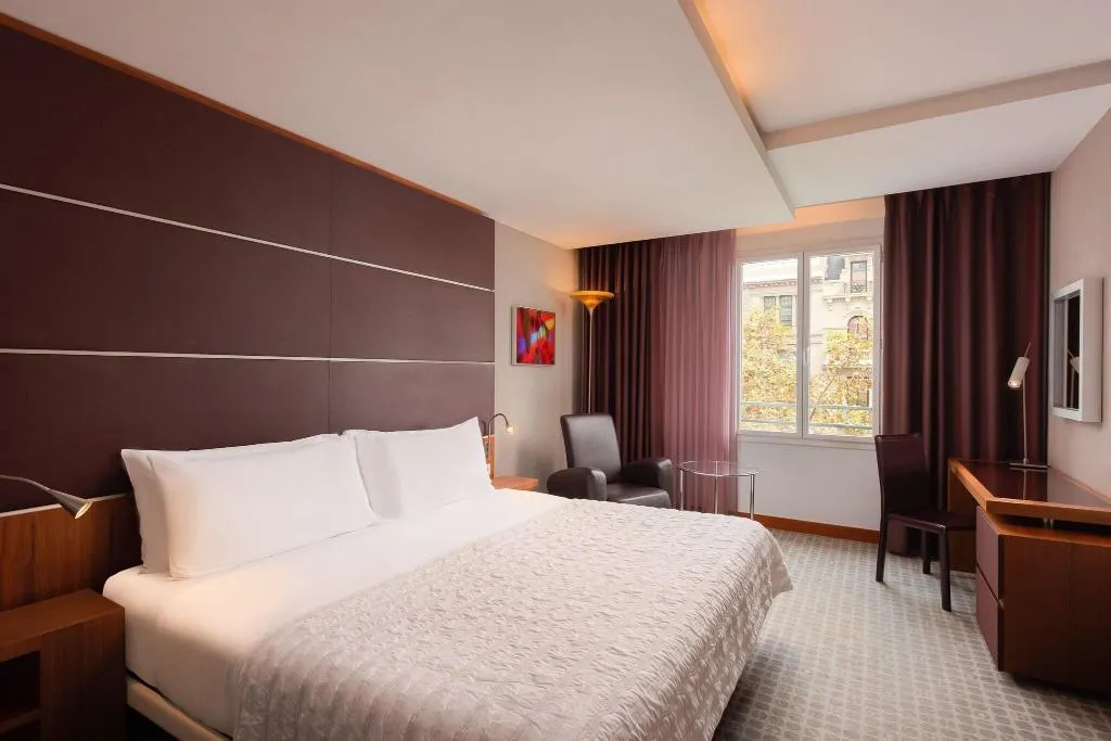 Room, Le Meridien Barcelona, Barcelona