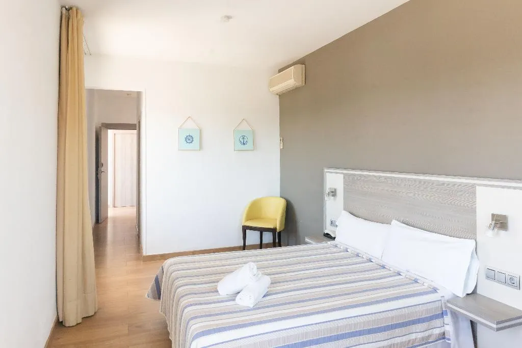 Double or Twin STANDARD Room, Planas, Costa Dorada