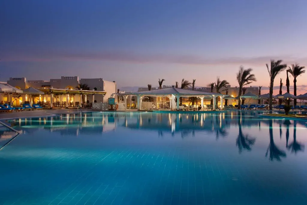 Bar, Hilton Marsa Alam Nubian Resort, Red Sea Riviera