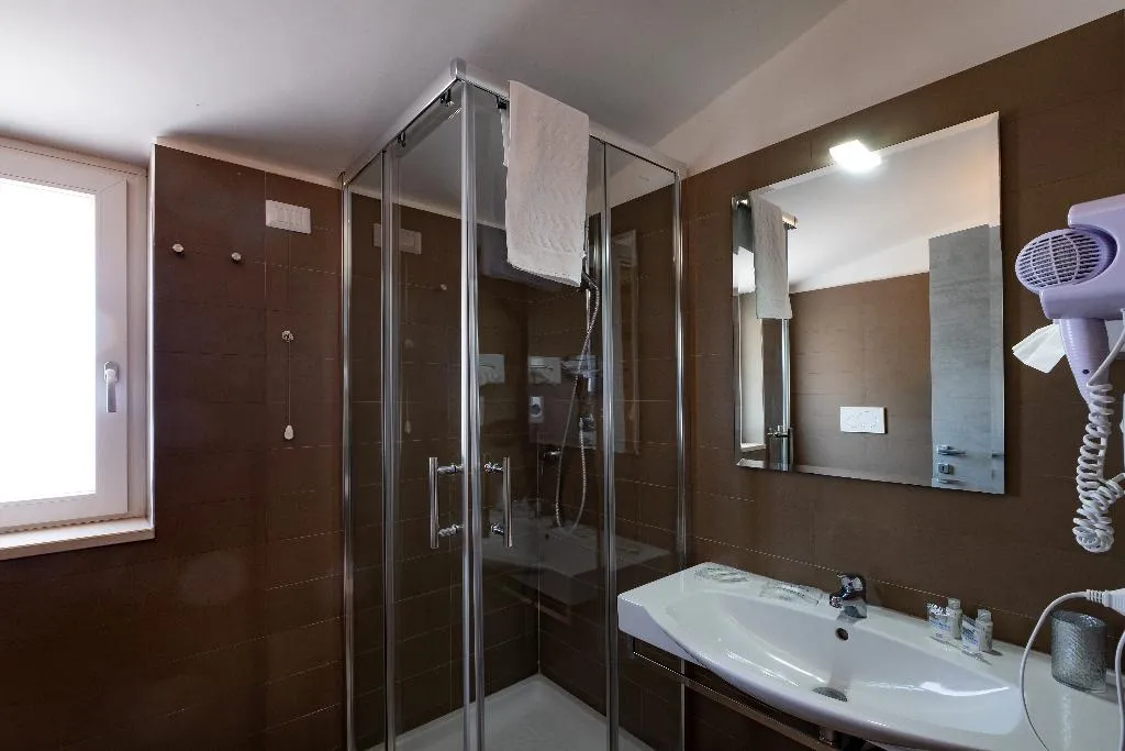 Double or Twin SEA VIEW Room, Relais Manfredi, Naples