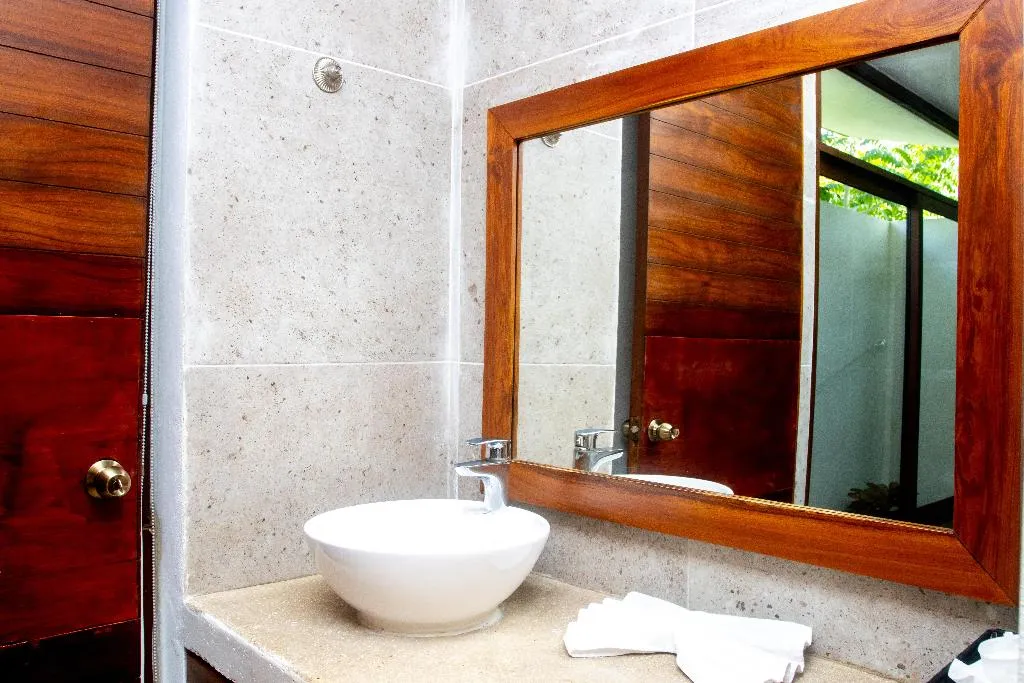 DOUBLE POOL VIEW KING BED Room, Hotel Cenotes Casa Tortuga, Cancun Area