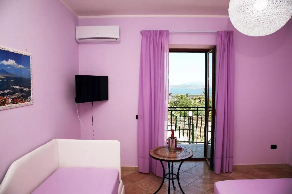 Room, Sanfralù, Naples