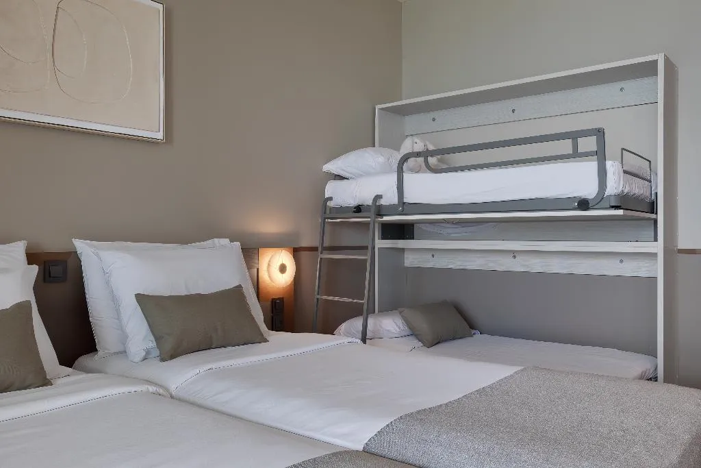 FAMILY ROOM CAPACITY 4 Room, Airotel Achaia Beach, Athens