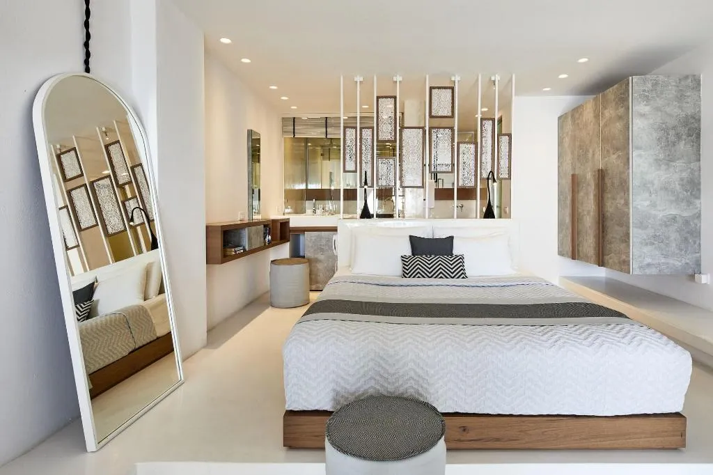 Room, Oia Suites, Santorini