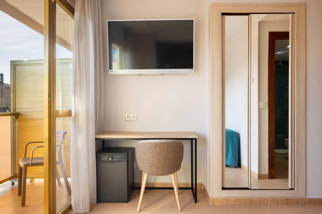 SINGLE SUPERIOR Room, htop Amaika Adults Only, Costa Brava