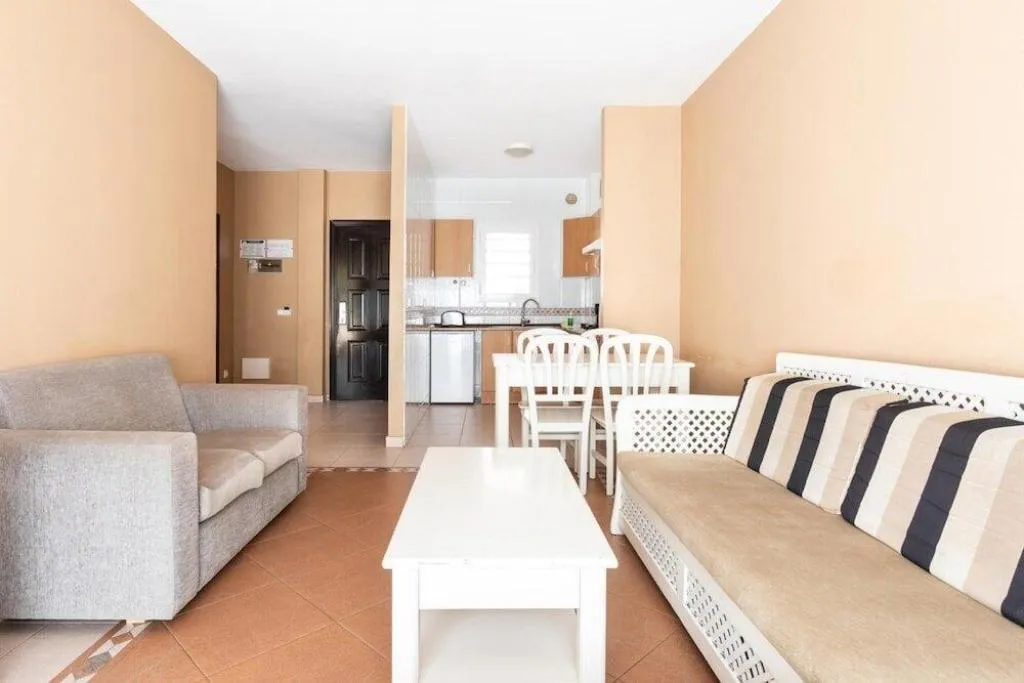 APARTMENT WITH BALCONY Room, El Duque, Tenerife