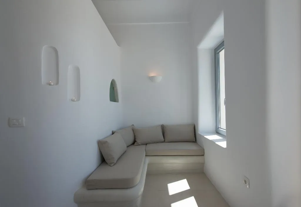 SUITE DELUXE WITH VIEWS Room, On The Cliff, Santorini
