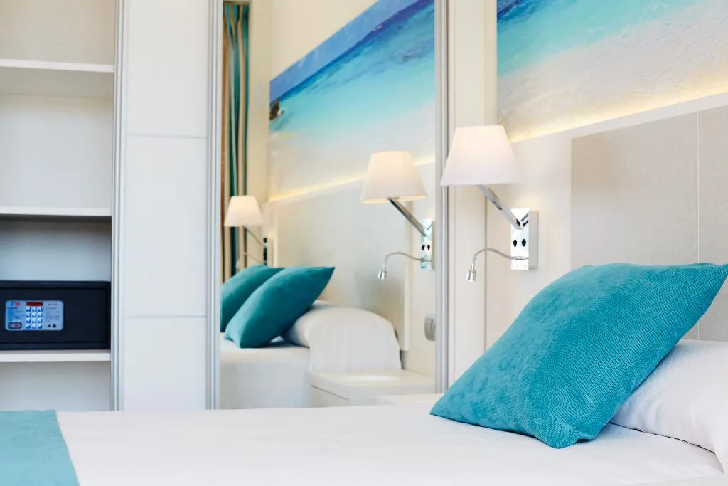 DOUBLE PREMIUM Room, Invisa Hotel Es Pla, Ibiza