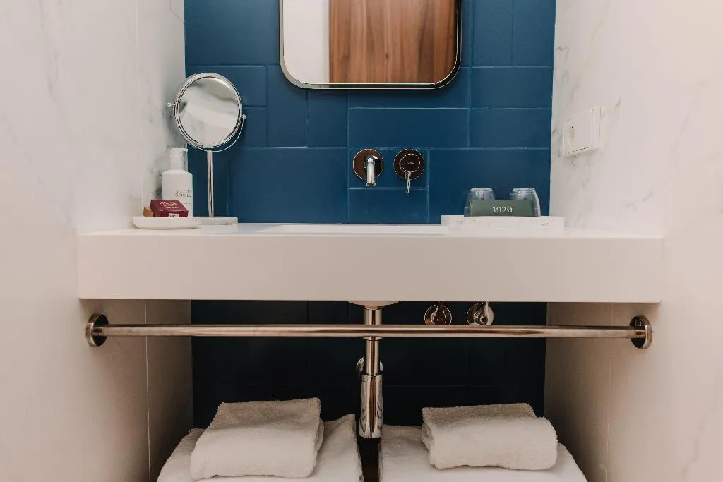 TRIPLE STANDARD Room, Room Mate Collection Helen Berger, Valencia