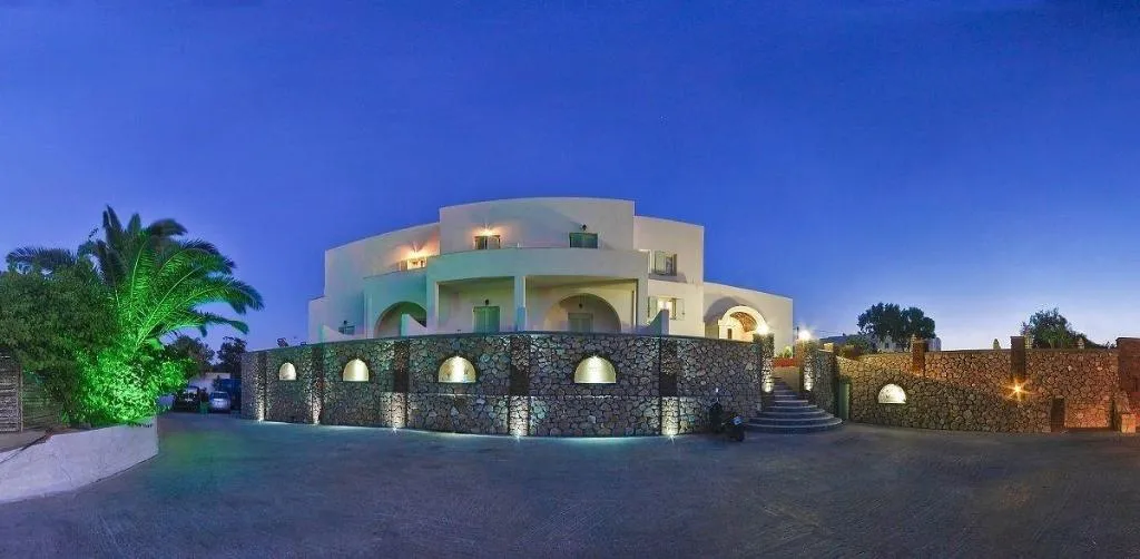 General view, Hotel Babis, Santorini