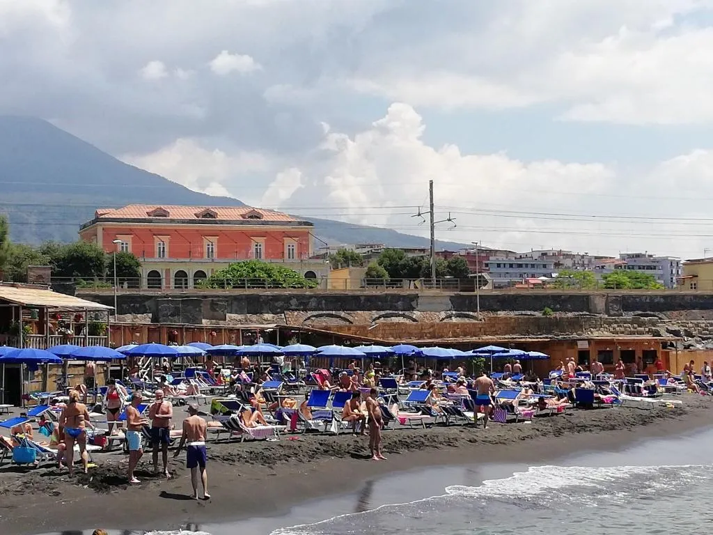 General view, I Papiri, Naples
