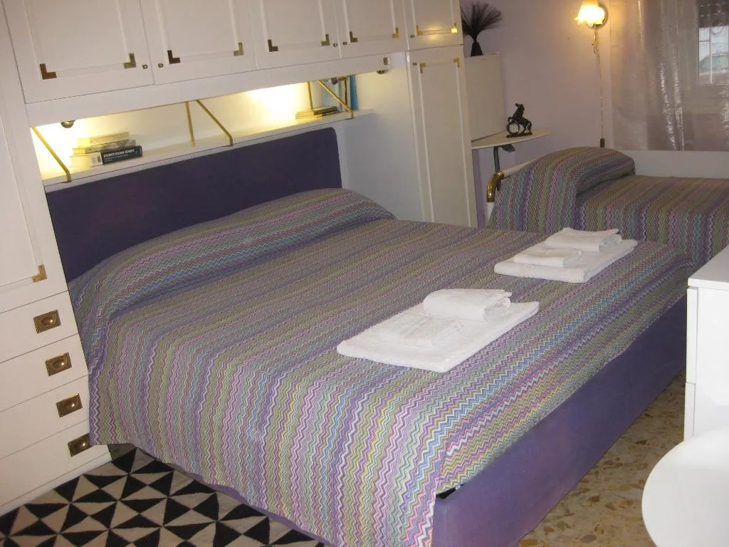 Room, B&B Beauty Moon, Rome