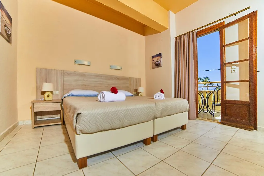STUDIO CAPACITY 3 Room, Villa Diasselo, Crete