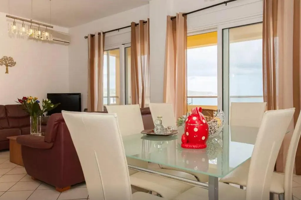 Room, Blue Villas, Crete