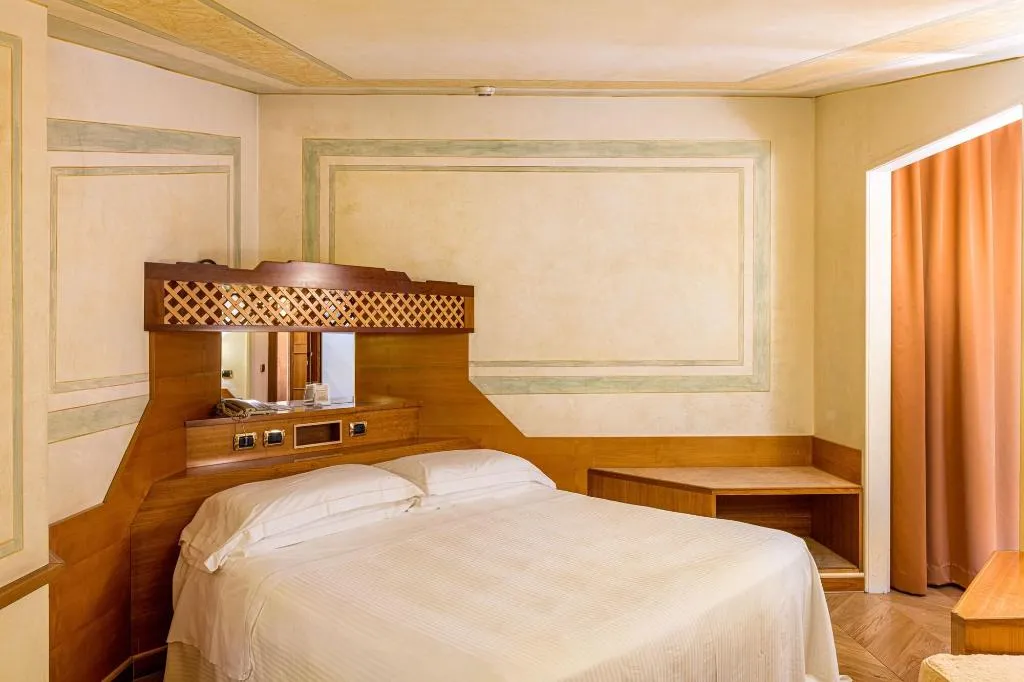 Room, Sant'Anna, Rome