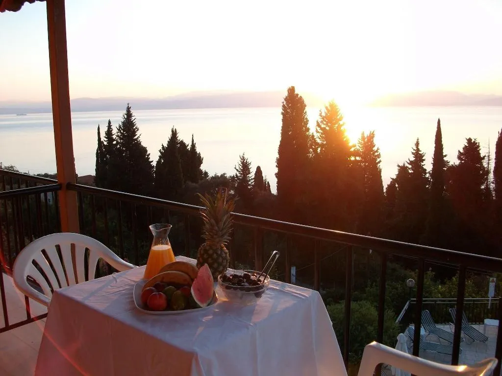 STUDIO STANDARD Room, Aronis Apartments, Corfu