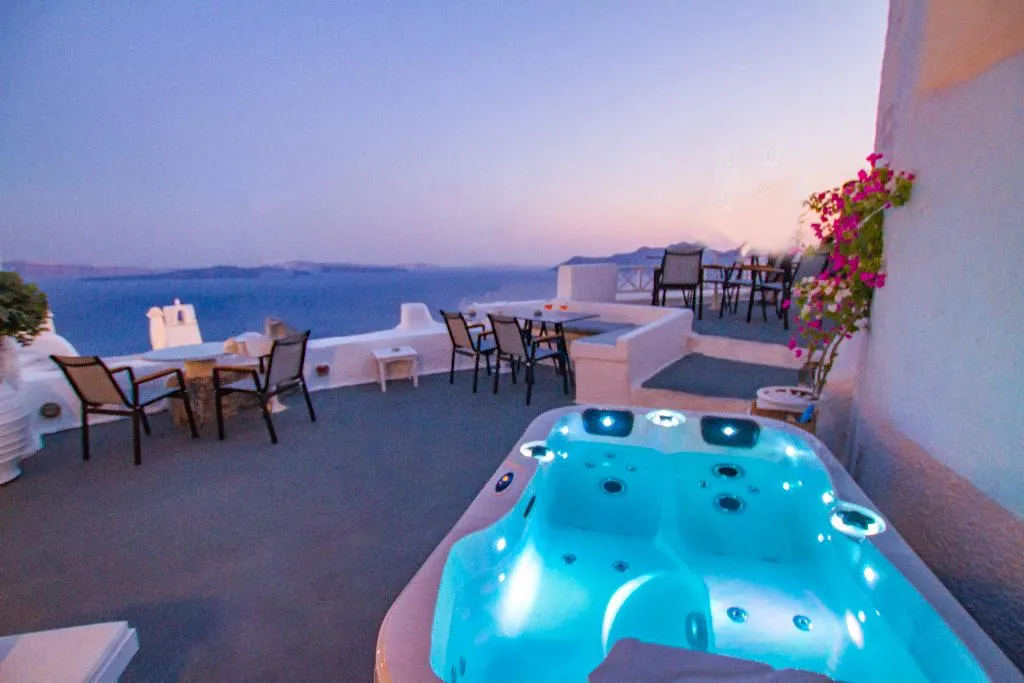SUITE SUPERIOR Room, Alexander's Suites, Santorini