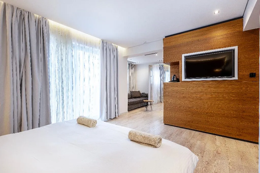 JUNIOR SUITE SEA VIEW Room, Athina Palace, Crete