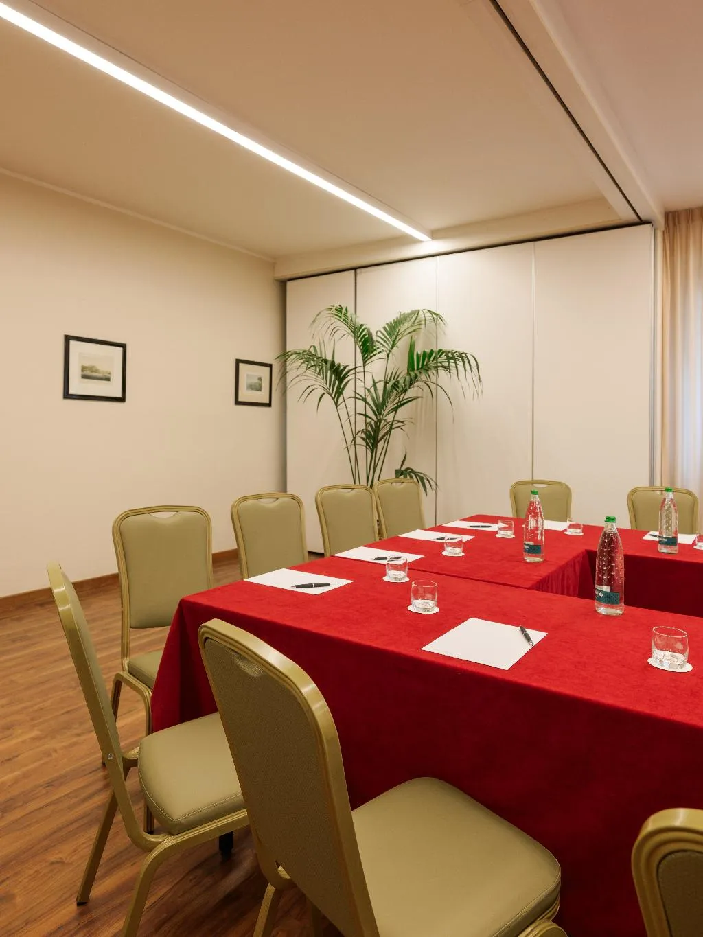 Conferences, Barchetta Excelsior, Milan