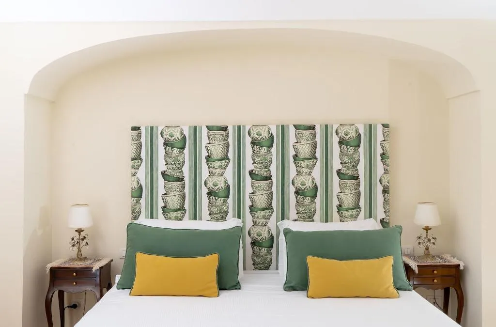 SUITE SEA VIEW KING BED Room, Punta Regina, Naples