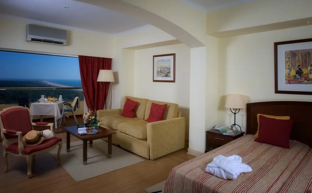 JUNIOR SUITE CAPACITY 1 Room, Yellow Praia Monte Gordo Hotel, Algarve