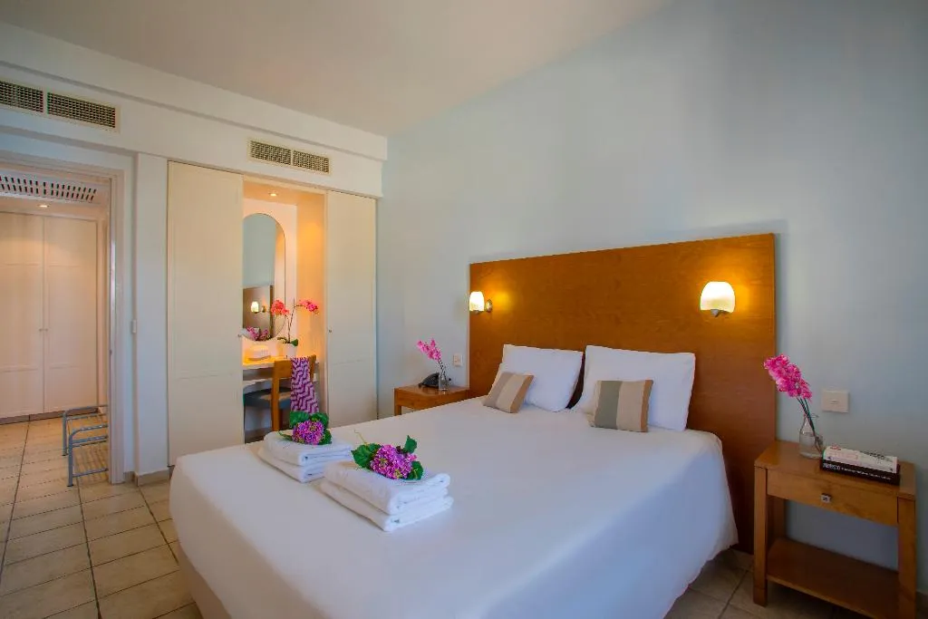 SUITE SIDE SEA VIEW Room, Louis Althea Beach, Cyprus