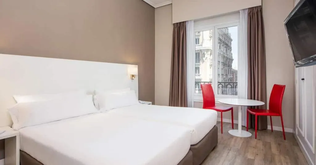 DOUBLE WITH VIEWS Room, Zel Madrid, Madrid