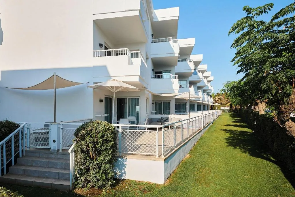 General view, Hipotels Apartamentos Cala Bona, Majorca