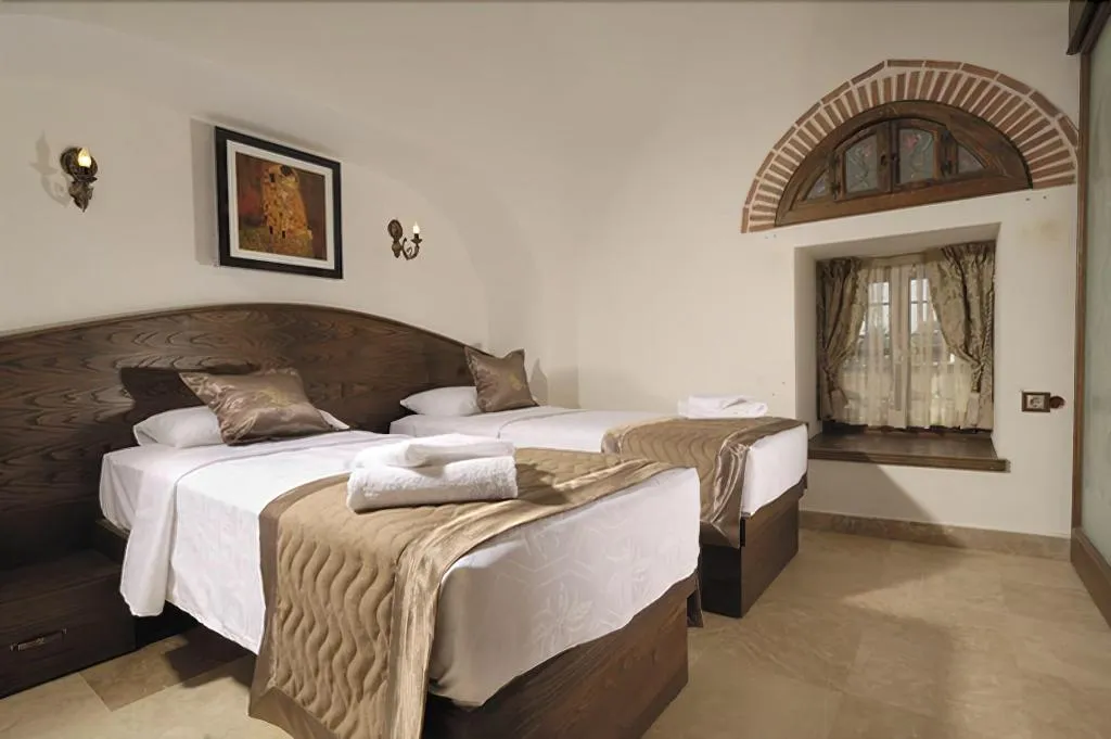Room, Cesme Kanuni Kervansaray, Izmir