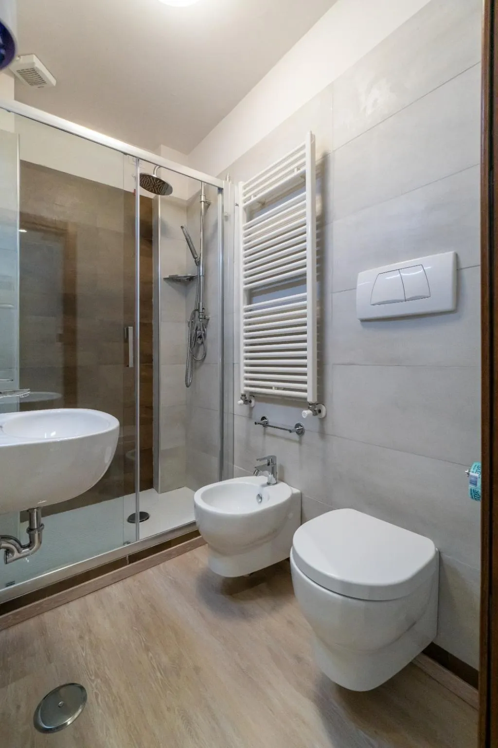DOUBLE DELUXE ONE BED Room, Hotel Bellavista, Perugia