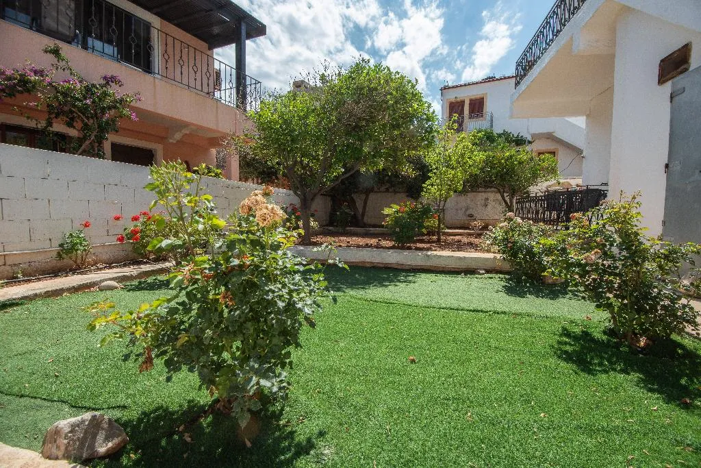 APARTMENT GARDEN VIEW Room, Athina Villas, Crete