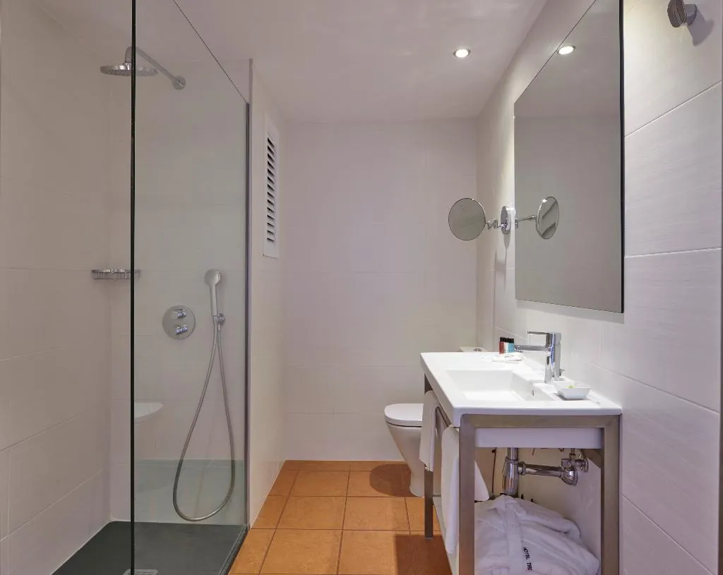 Room, Tres Torres, Ibiza