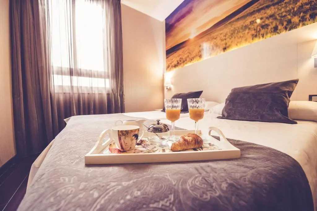 Room, Hostal Prado, Madrid