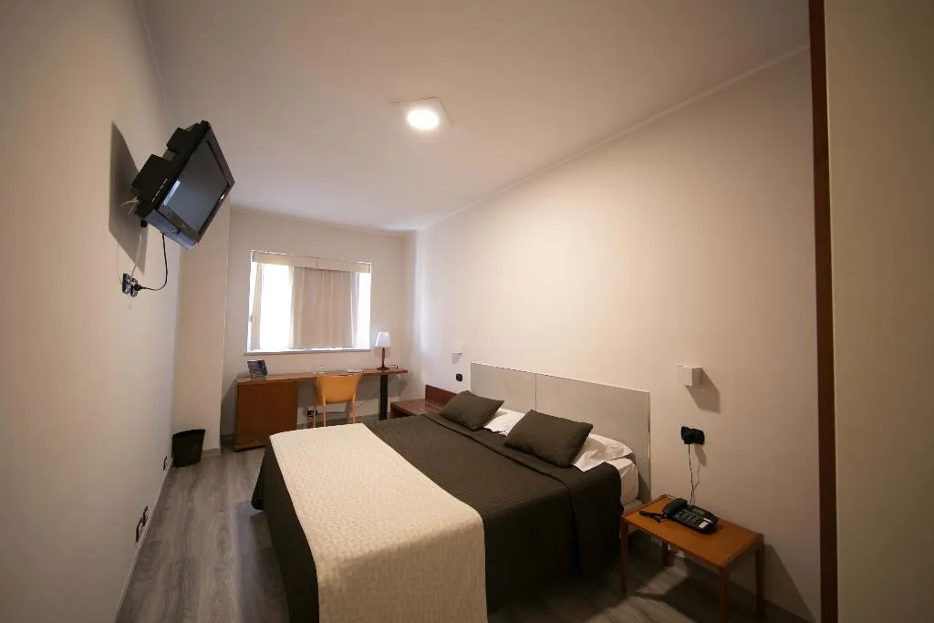 DOUBLE STANDARD Room, Mediterranea Hotel and Convention Center, Naples