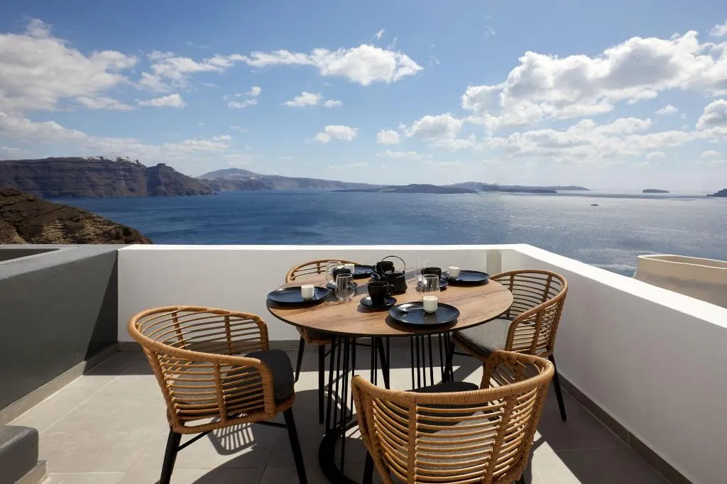 Room, Allure Breeze Suites, Santorini
