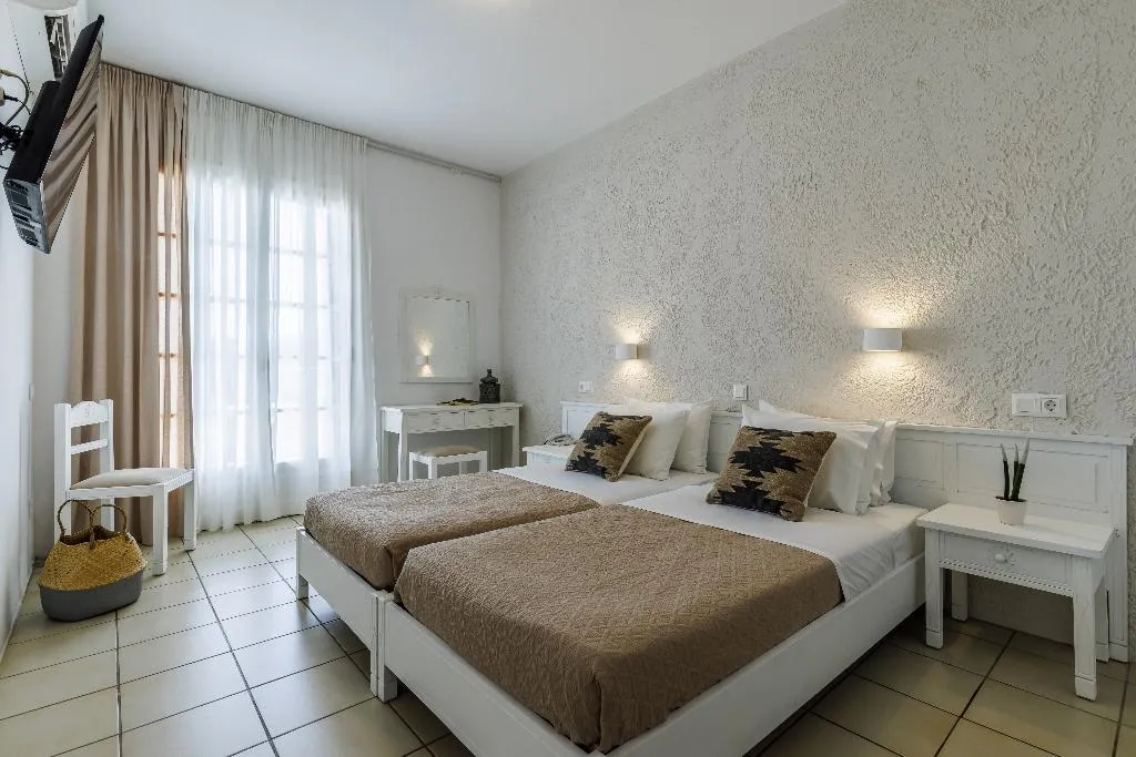 Double or Twin POOL VIEW Room, Aperitton, Skiathos