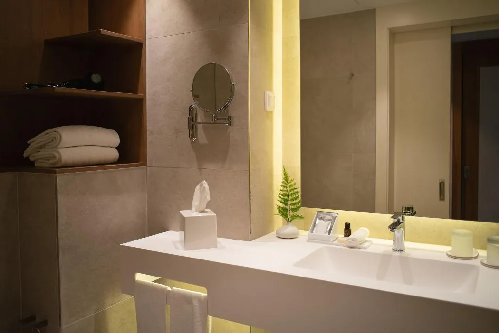 TRIPLE SUPERIOR WITH BALCONY Room, Kimpton Quinta Da Marinha Cascais by IHG, Lisbon